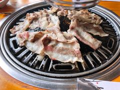 精品牛五花-唯成•韩国炭火烤肉 유성고기