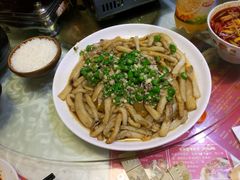 -独一佳老胡湘菜馆(矿山路店)