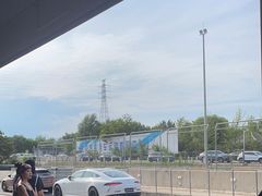 -天津波士信达奔驰4S店(卫津南路店)