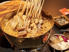 -何师烧烤Pro ·江湖川菜·小龙虾·精酿啤酒(太古里旗舰店)