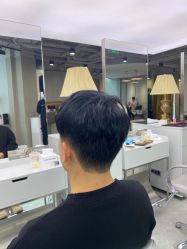 -变画·发型STUDIO