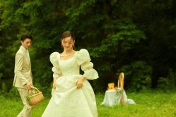 点击看大图 -挪娅婚纱摄影皇家会所