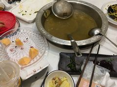 -乡土黄·鲜牛肉火锅·小龙虾(兴业街店)