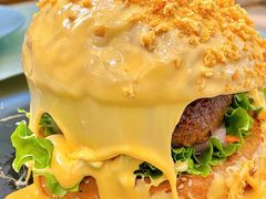 瀑布芝士牛肉汉堡-Let'sBURGERplus·非常创意汉堡(三里屯店)