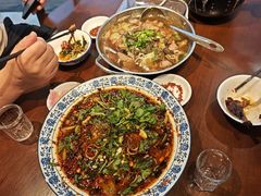 -谢老五跷脚牛肉·非遗传承店