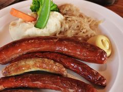 -LENBACH兰巴赫西餐啤酒坊(大连东港店)