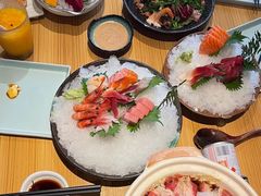 -花和海鲜自助(梅江店)