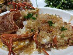 -三亚火车头万人海鲜广场