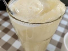 -新大咀港式茶餐厅(宝山万达店)