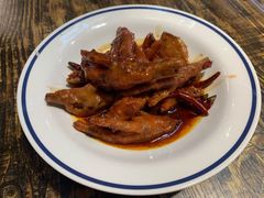 洪城烧鸡脚-遇见老三样(昌北机场店)