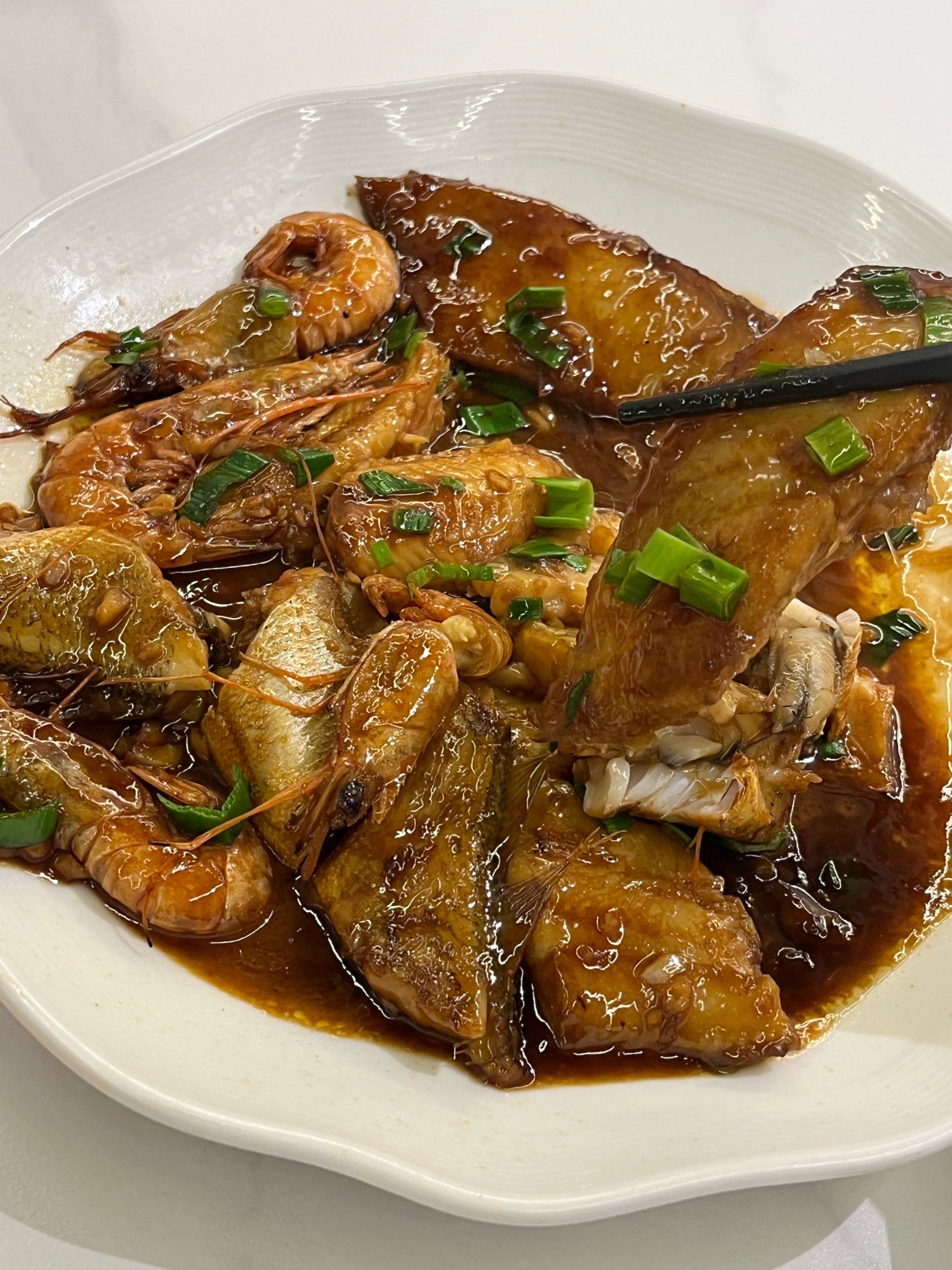 酱烧杂鱼🐟 推荐一下子
里面有鲳鱼