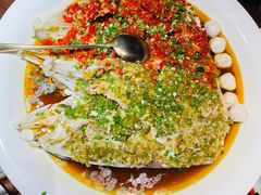 双色鸳鸯鱼头王-望湘园·洞庭渔宴(浦江欢乐颂店)