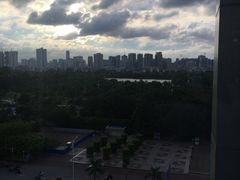 -南湖名都·景湖轩全日制餐厅·海鲜自助·东南亚风味·临湖而食