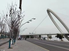 -南京眼步行桥