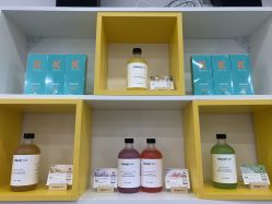 -LILI·HAIR SALON理理造型