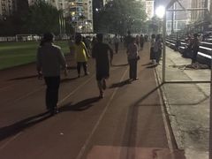 -燕子岗体育场