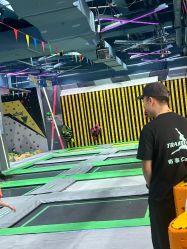 -反弹蹦床公园·亲子乐园·团建·派对(尚品奥莱店)