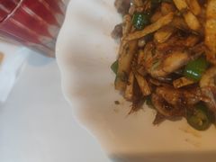 香椿春笋炒白虾年糕条-味钱塘·钱塘渔鲜·地道江浙菜(宋城店)