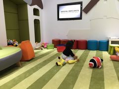 -雅悦齿科(顾村公园店)
