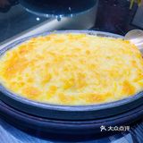 味道都不错,菜品种类很多,就是量有点小