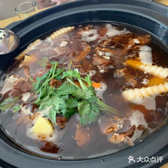 露路筋头巴脑火锅店