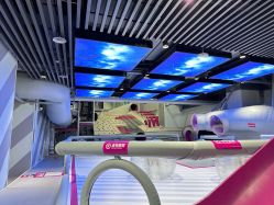 -marspace马斯派超级运动公园(正弘汇店)