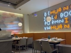 -黄记煌三汁焖锅(新佳丽江汉路店)