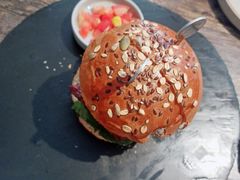 -HIGH FIVE哈福手工汉堡(桂林路店)