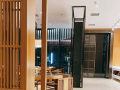 -鱼鲜饭香·招牌汽锅剁椒鱼头王