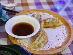 脆皮锅贴饺-邓丽君音乐主题餐厅
