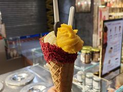 -Venchi (Chocolate & Gelato)