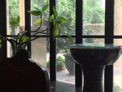 靠窗位-老洋房花园饭店(绍兴路店)