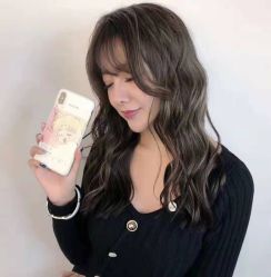 -猫小姐美发美甲造型店