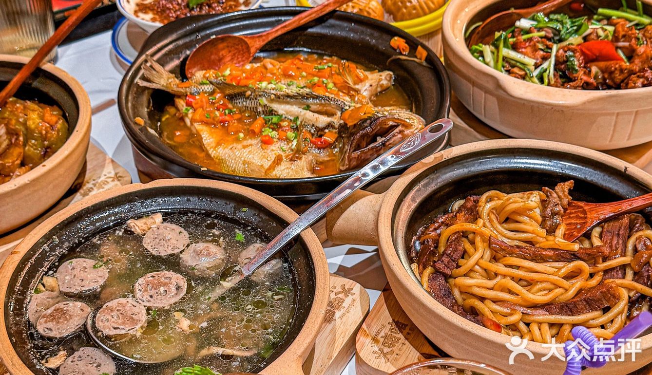 济南大爷疑惑⁉️排队人好多…这是吃啥的啊