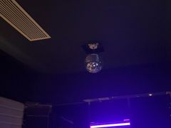-温莎KTV(珠江路店)
