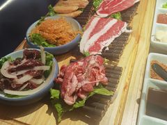 -明洞阿姨·韩式酱蟹烤肉·创意料理(三元桥店)