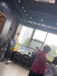 -韩国李知恩形象设计