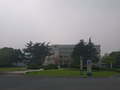 -中共上海市委党校 上海行政学院