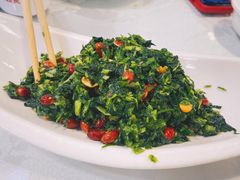 果仁菠菜-东四民芳餐厅(世茂工三店)