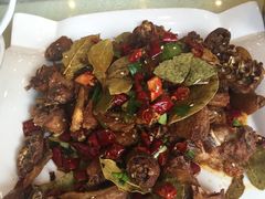 -唐师傅湘西名菜馆(武陵路店)