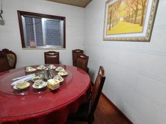 -乡府肉丁水饺(环山路店)