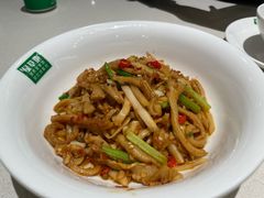 -绿草地·湘菜(7mall店)
