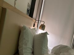 -凯里亚德酒店(深圳北站大浪商业中心店)