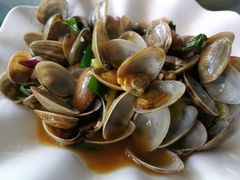 -亚龙湾8号(丁村万人海鲜广场店)