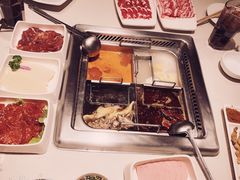 -海底捞火锅鲜切牛肉主题店(长寿路店)