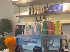 -WOW coffee
