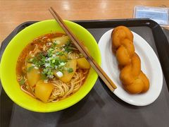-华中科技大学东三学生食堂