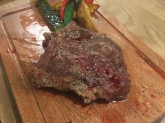 -樱花里音乐餐吧·牛扒椰子鸡(东圃店)