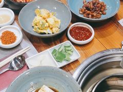 围蝶-草家酱蟹炭火烤肉店(珲春南路一店)