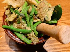 舂青花椒爆牛肚-云海肴·汽锅鸡·云南代表菜(天山百盛优客店)